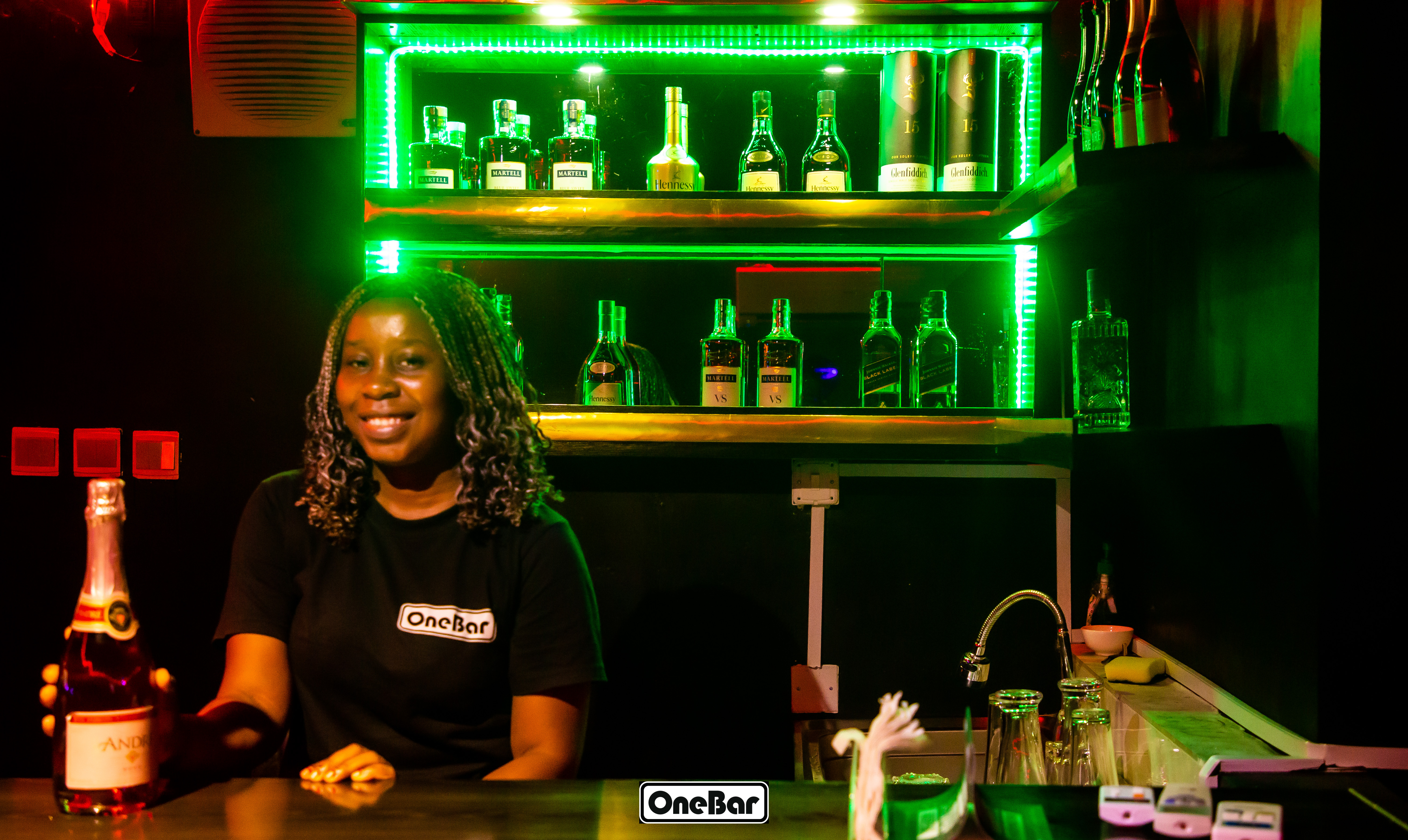 Mina bar